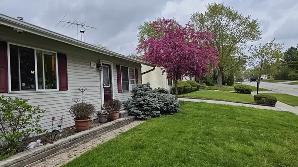 Streamwood, IL 60107,110 Elm Lane