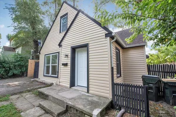 Round Lake Park, IL 60073,123 E Pineview Drive