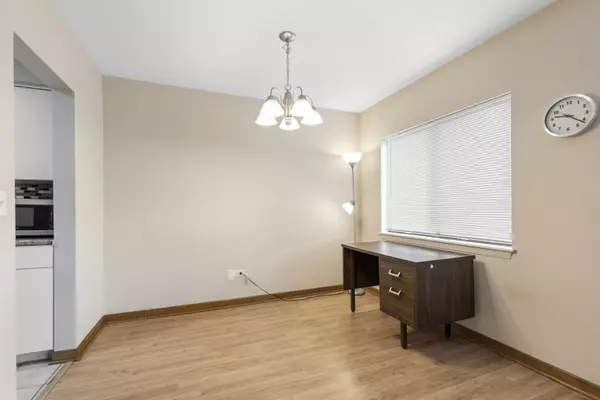 Morton Grove, IL 60053,5500 Lincoln Avenue #116E