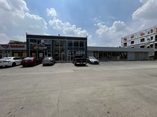 Bensenville, IL 60106,718 W Irving Park Road #718