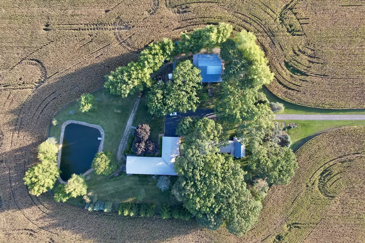 Huntley, IL 60142,6914 Mensching Road