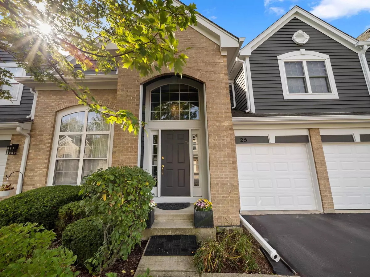 Northbrook, IL 60062,25 Wellesley Circle