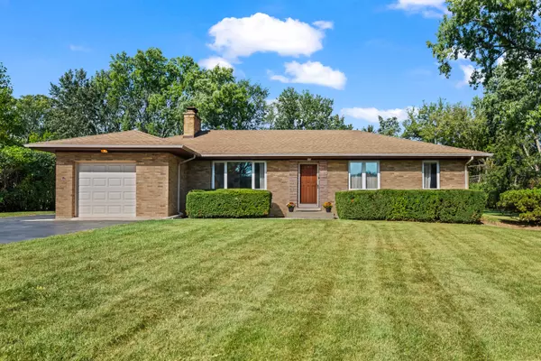 302 Lonsdale Road, Prospect Heights, IL 60070