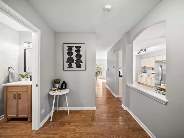 Buffalo Grove, IL 60089,872 Old Checker Road