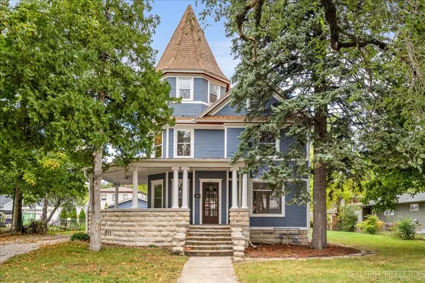 321 E Main E Street, Plano, IL 60545
