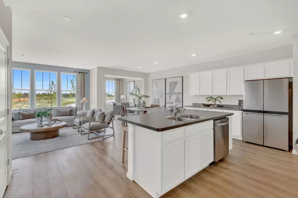 Naperville, IL 60564,5928 Hawkweed Drive #07603