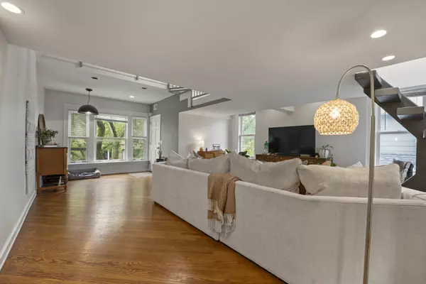 Chicago, IL 60614,1623 N Mohawk Street