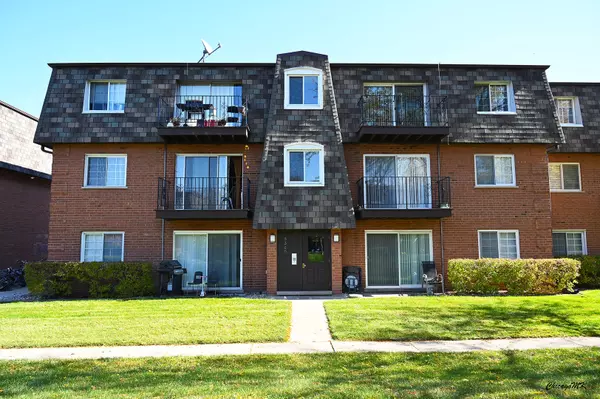 9360 BAY COLONY Drive #3S, Des Plaines, IL 60016