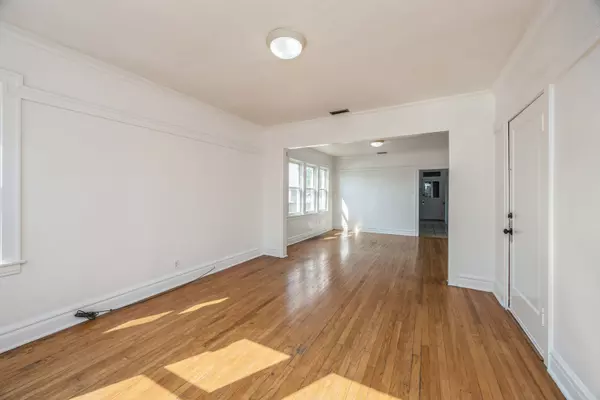 Cicero, IL 60804,1830 S Central Avenue #2