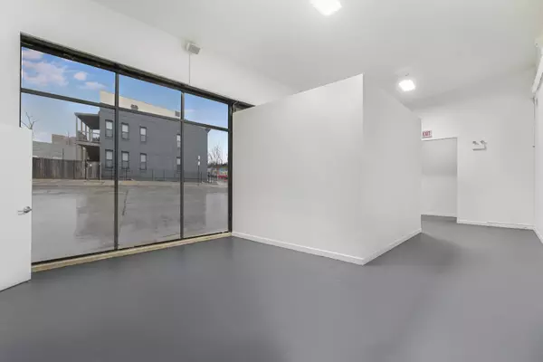 Chicago, IL 60608,1601 S Morgan Street