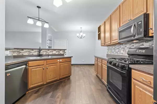 Justice, IL 60458,8217 Concord Lane #B