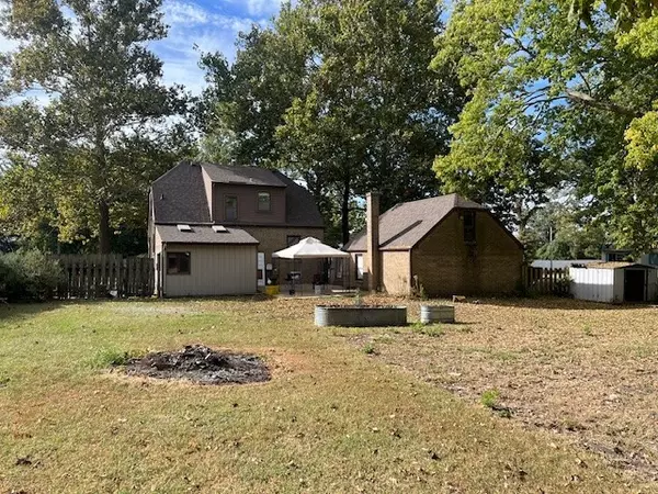 Sterling, IL 61081,1410 W 3rd Street