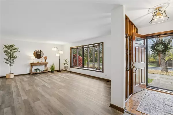 Libertyville, IL 60045,Address not disclosed