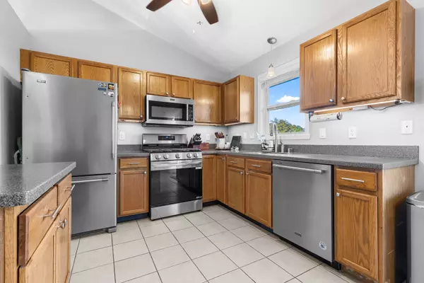 Rockton, IL 61072,853 Wynstone Way