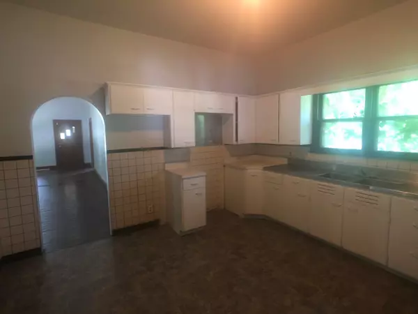 Danville, IL 61832,917 Kingdom Street