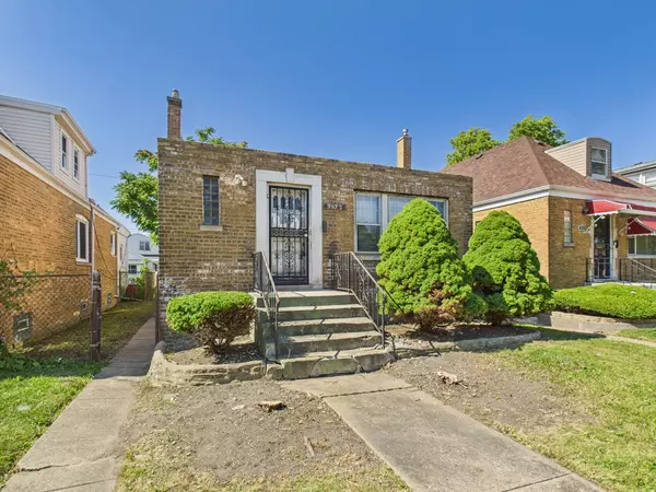 Chicago, IL 60628,9832 S Calumet Avenue