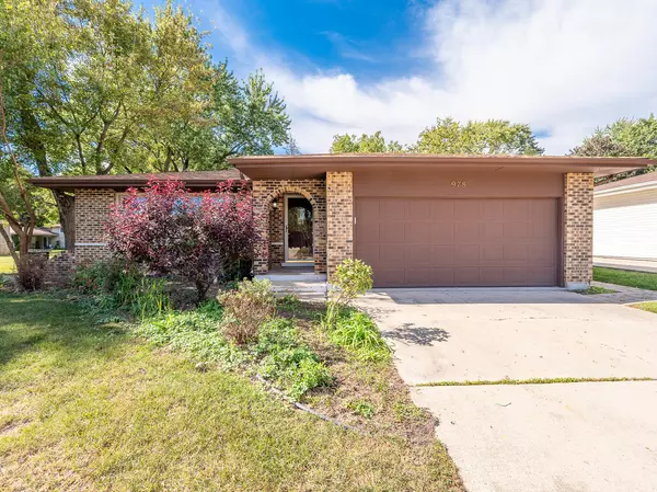 978 Sycamore Lane, Bartlett, IL 60103