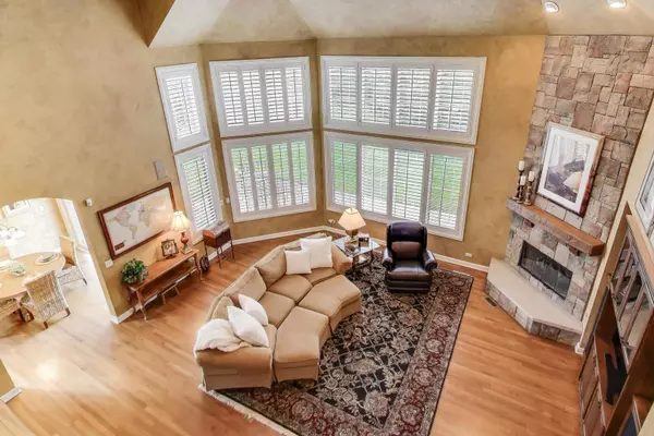 Northbrook, IL 60062,2050 Meadowview Court