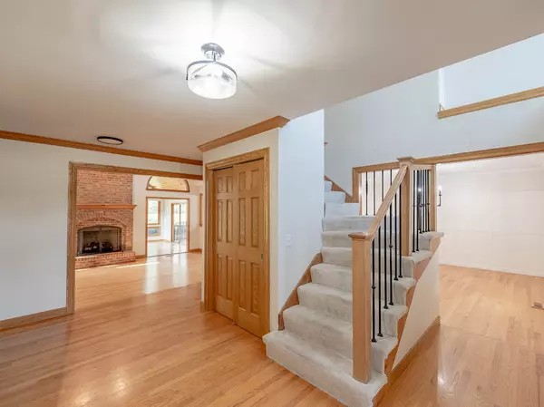 Crystal Lake, IL 60012,441 Country Lane