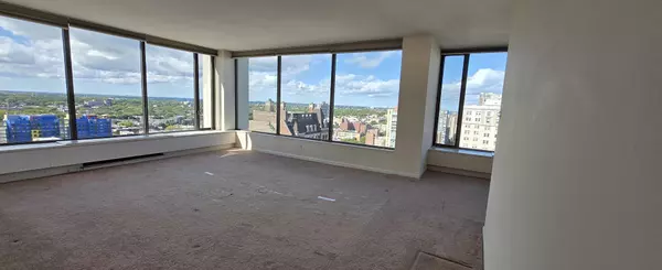 Chicago, IL 60640,5455 N Sheridan Road #2415