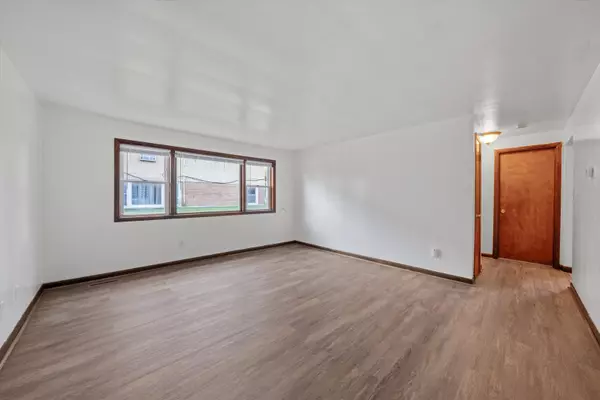 Lansing, IL 60438,18508 Torrence Avenue