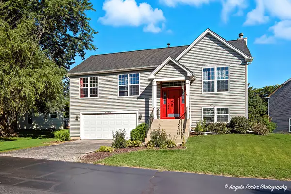 2019 Aspen Drive, Woodstock, IL 60098
