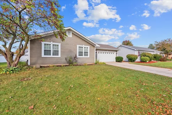 North Aurora, IL 60542,489 Pinewood Drive