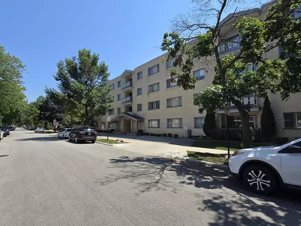 Skokie, IL 60077,5251 Galitz Street #410