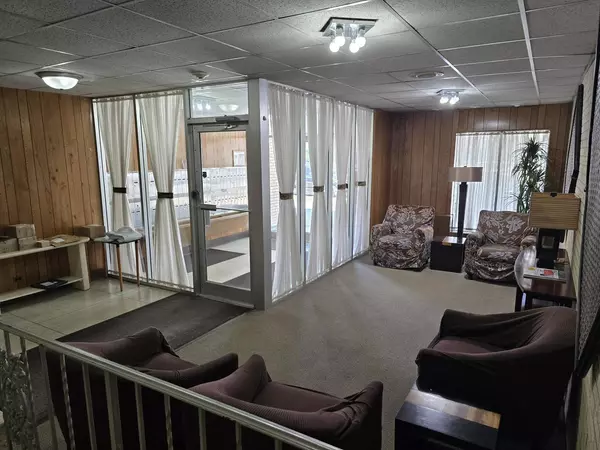 Skokie, IL 60077,5251 Galitz Street #410