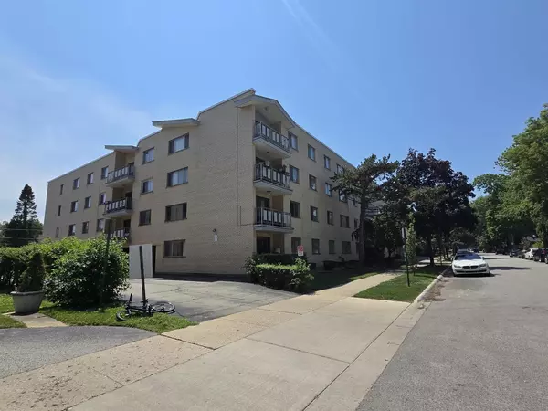 Skokie, IL 60077,5251 Galitz Street #410