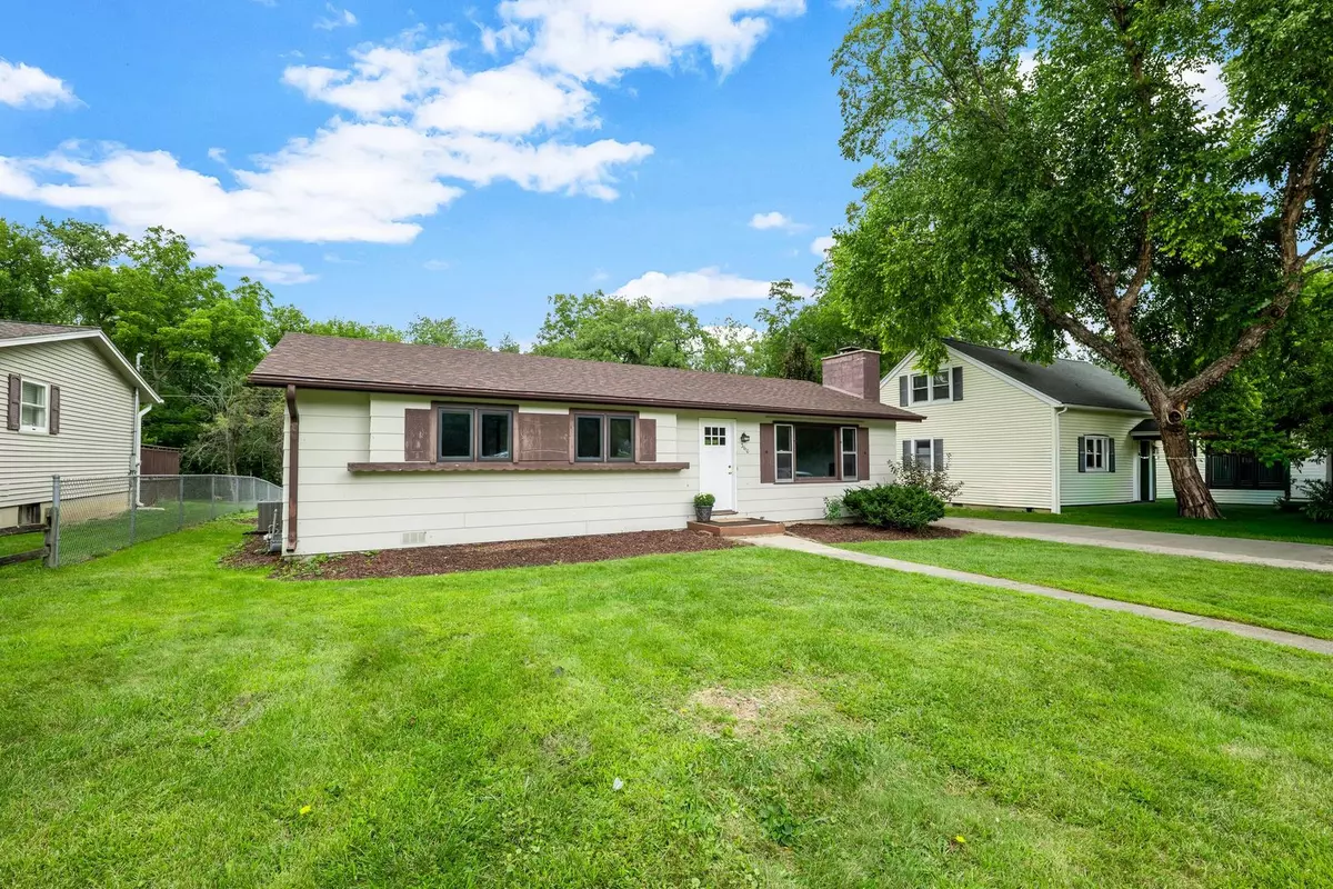 Crystal Lake, IL 60014,360 Poplar Street