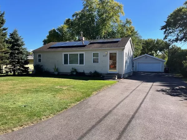 Mchenry, IL 60050,5107 Willow Lane