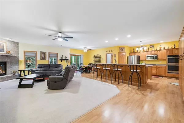 Genoa, IL 60135,11605 Ellwood Greens Road