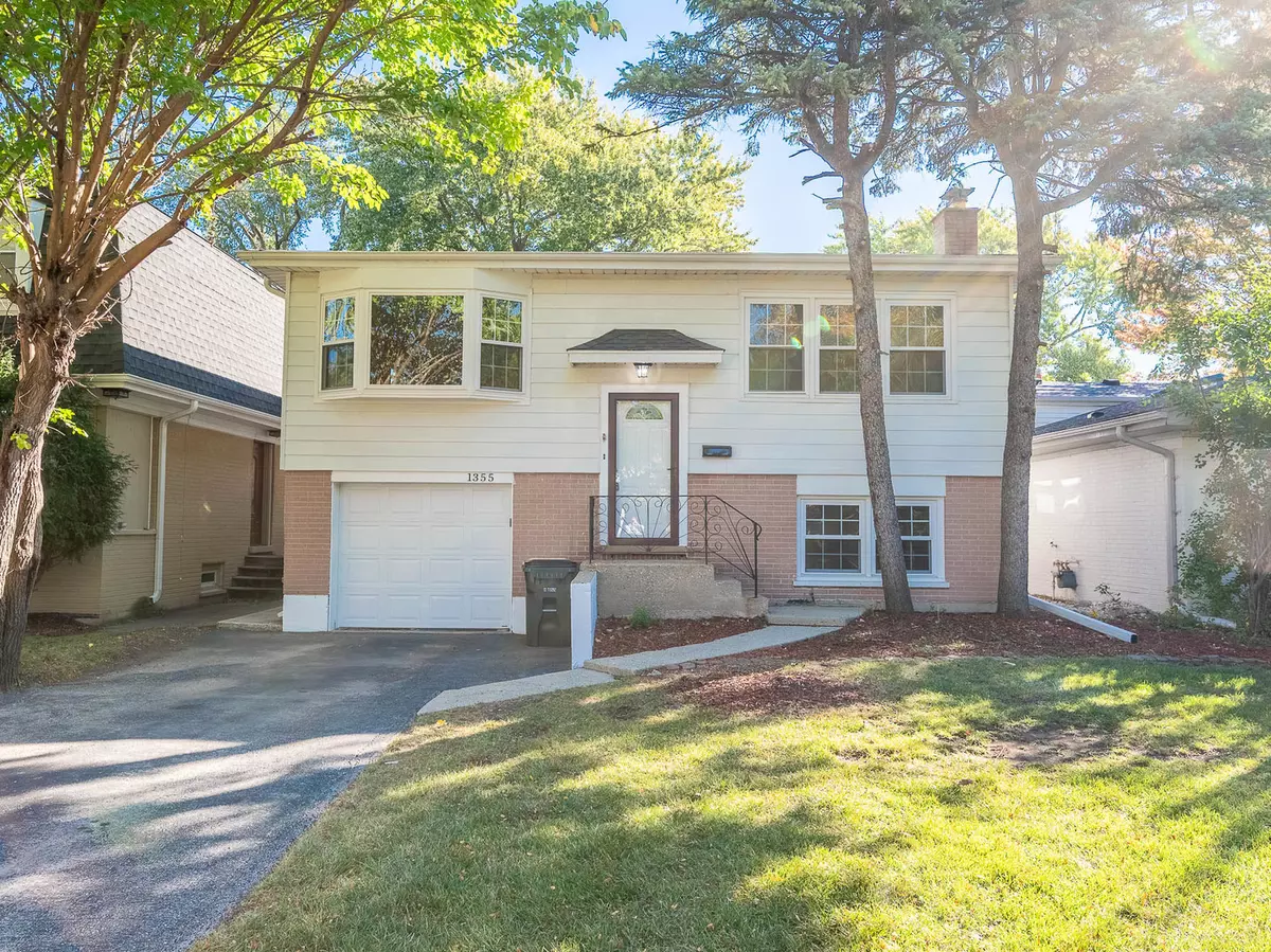 Arlington Heights, IL 60005,1355 S Dunton Avenue