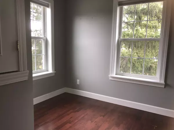 Clinton, IL 61727,321 N Quincy Street