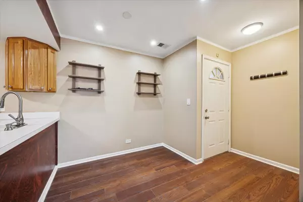 Hoffman Estates, IL 60169,Address not disclosed