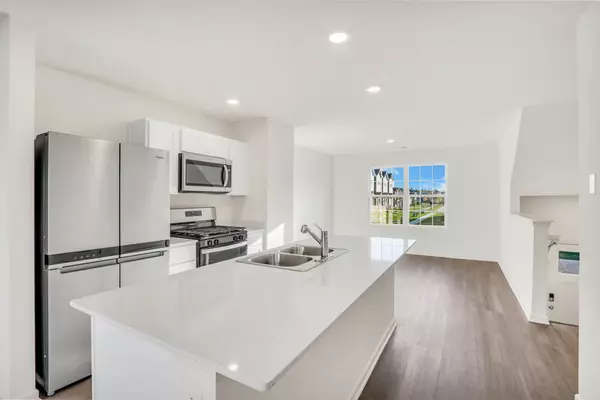 Hampshire, IL 60140,887 Briar Glen Court