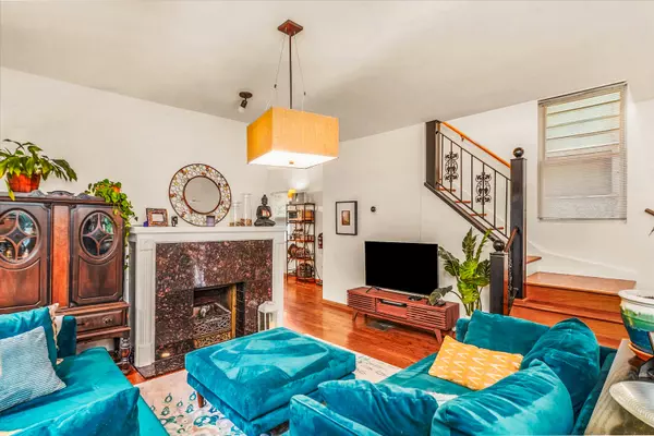 Berwyn, IL 60402,3142 Kenilworth Avenue