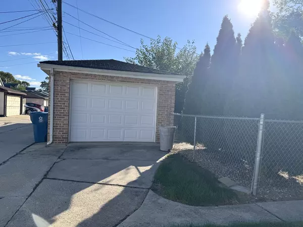 Bedford Park, IL 60501,7722 W 66th Place