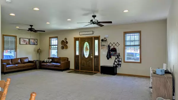 Forreston, IL 61030,606 S 2nd Avenue