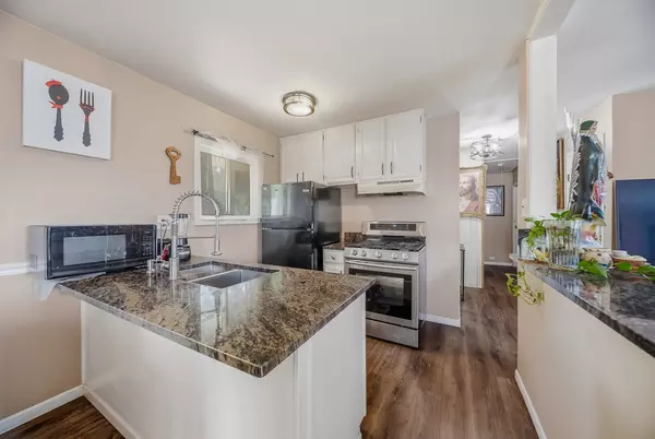 Bolingbrook, IL 60440,208 S Pinecrest Road