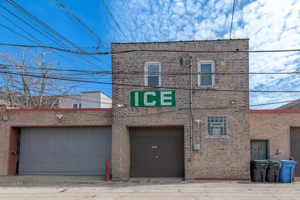 Chicago, IL 60622,526 N Ashland Avenue