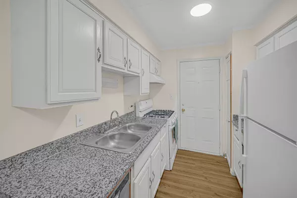 Chicago Ridge, IL 60415,10510 Parkside Avenue #1