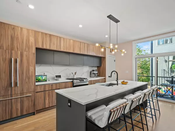 Chicago, IL 60653,4448 S Drexel Boulevard #A