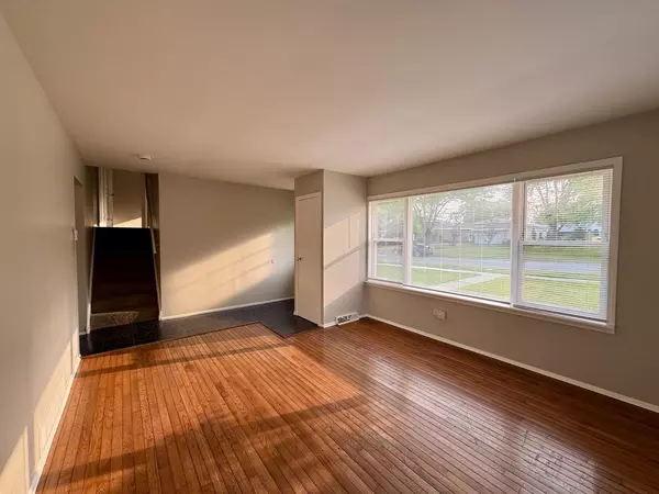 Oak Forest, IL 60452,4230 Barry Lane