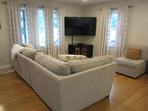 Streamwood, IL 60107,531 Parkside Circle