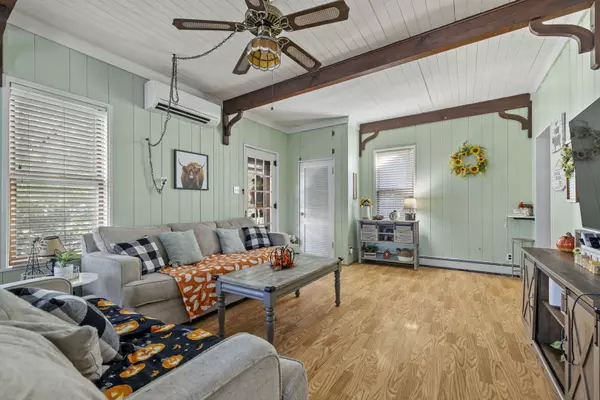 New Lenox, IL 60451,202 Hickory Street