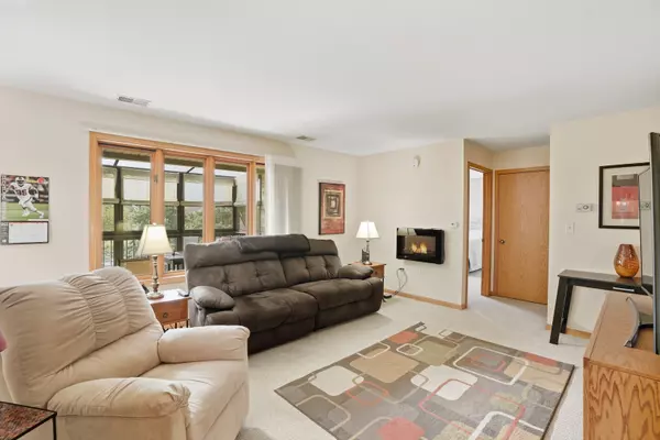 Crestwood, IL 60418,5018 Midlothian Turnpike #1009