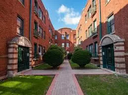 3950 N Fremont Street #1, Chicago, IL 60613