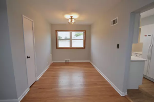 Westchester, IL 60154,11148 Shelley Street